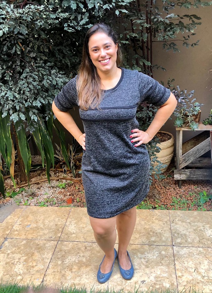  Vestido malha com galão preto